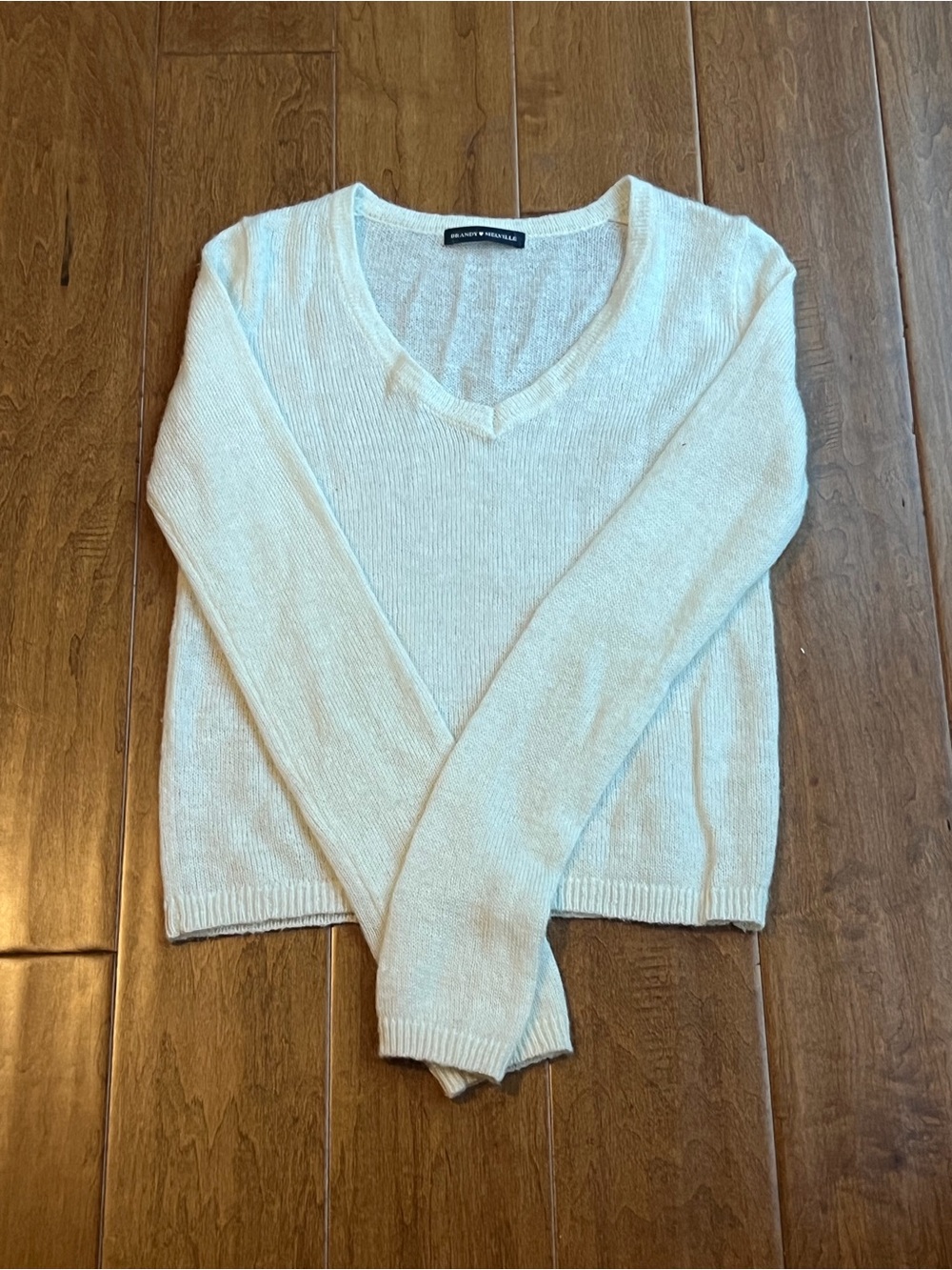 Brandy Melville V-Neck Lightweight Sweater in Light Cream